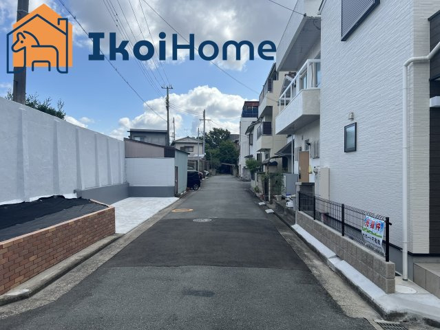 明石市茶園場　新築戸建の駐車場|●資料・カタログのご請求無料●　スーパーやコンビニ、飲食店、病院など徒歩圏内の施設も多々あります。