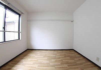 フレグランス光陽の居間・リビング|こちらのリビングで趣味の時間をお楽しみください