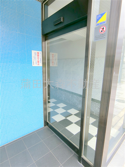 ピュア・アクア大森のエントランス