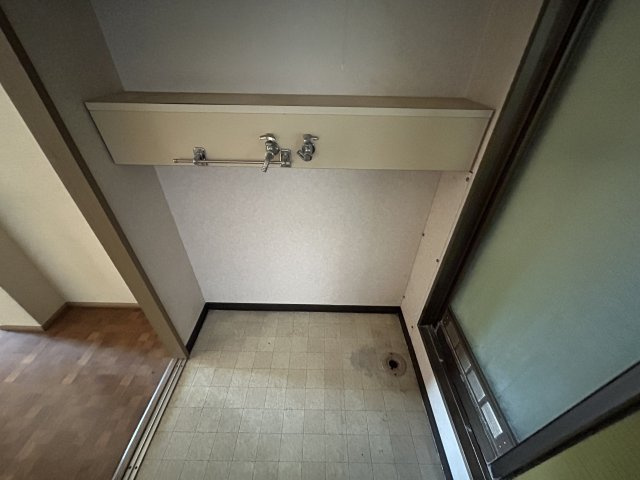 海南市大野中・中古戸建・54600のランドリースペース