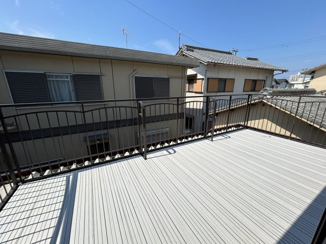 海南市大野中・中古戸建・54600のバルコニー