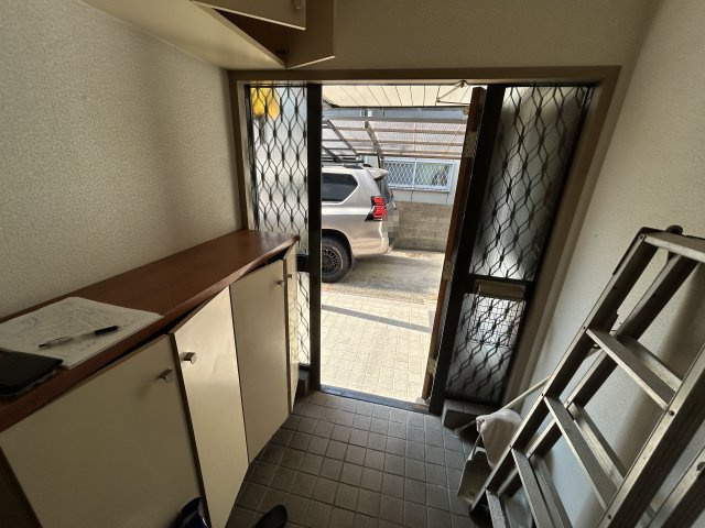 海南市大野中・中古戸建・54600の玄関