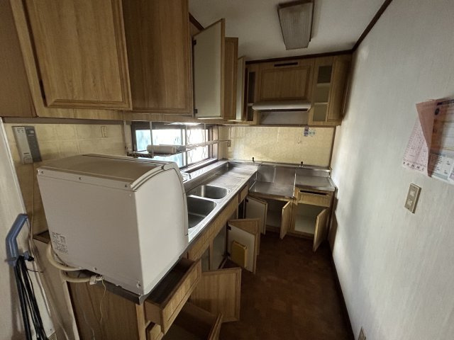 海南市大野中・中古戸建・54600のキッチン