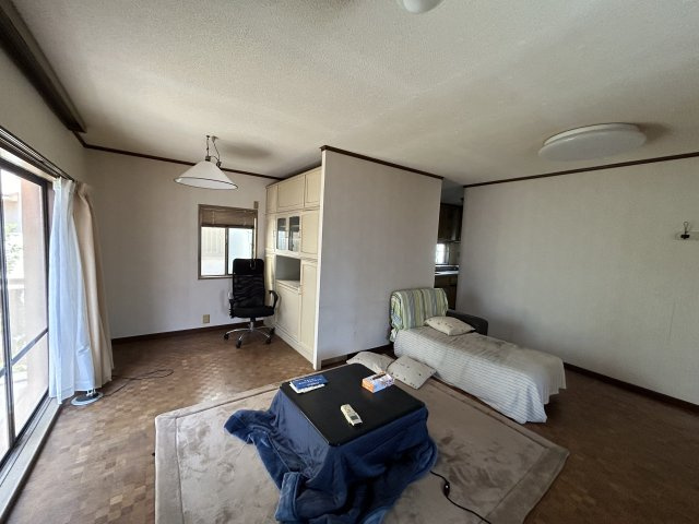 海南市大野中・中古戸建・54600の居間・リビング