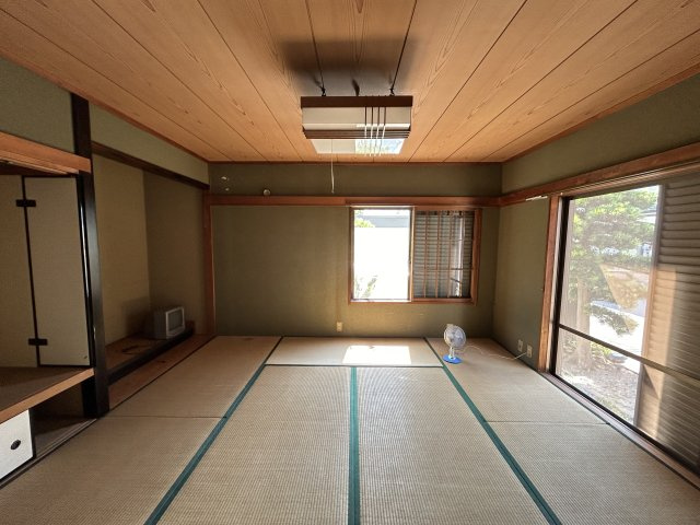 海南市大野中・中古戸建・54600の和室