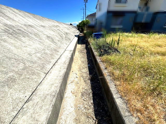 【前面道路含む現地写真】の画像