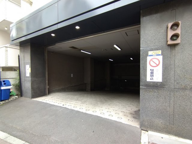 五反田中央ビルの駐車場