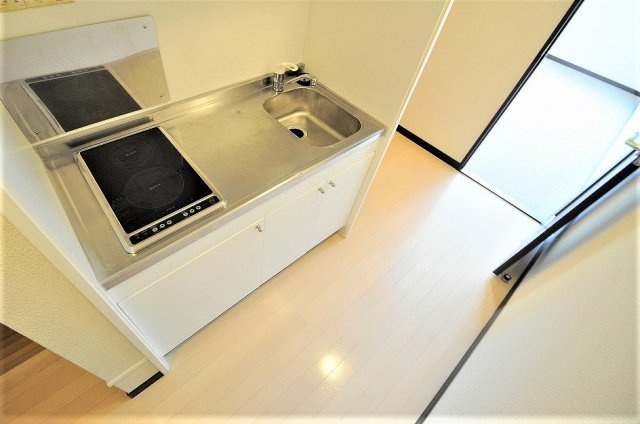 レオネクストひかりのキッチン|設備・使用は号室により異なる為、現況を優先いたします。