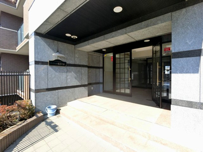 【エントランス】 | サングレイス鴨居の森 | エントランス部分です。