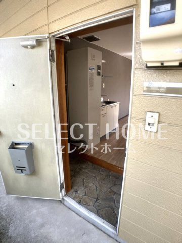 【玄関】 | ロイヤル城南 | 落ち着いた玄関です