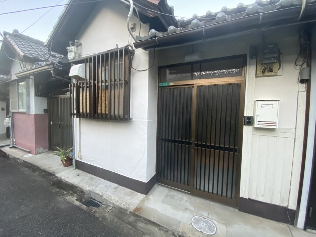 大阪市淀川区三国本町２丁目のテラスの外観