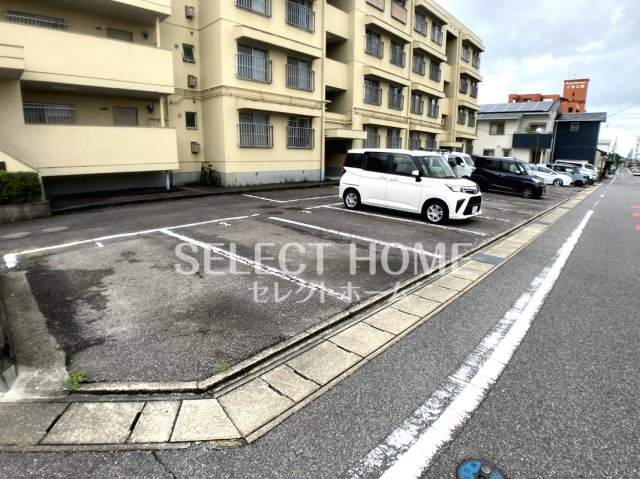 【駐車場】 | 光マンション | カースペースがあります