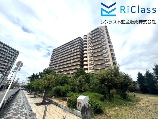 ファミール北大阪ライトコートの外観|落ち着いた雰囲気の外観です