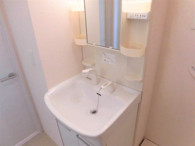 グレイン・フォレストの独立洗面台|イメージ写真