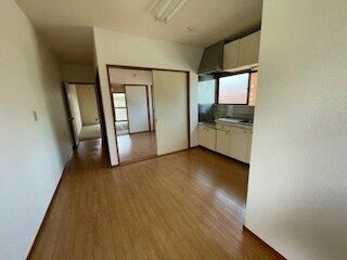 北山ハイツの居間・リビング