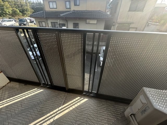 熊本市東区石原３丁目のアパートのバルコニー