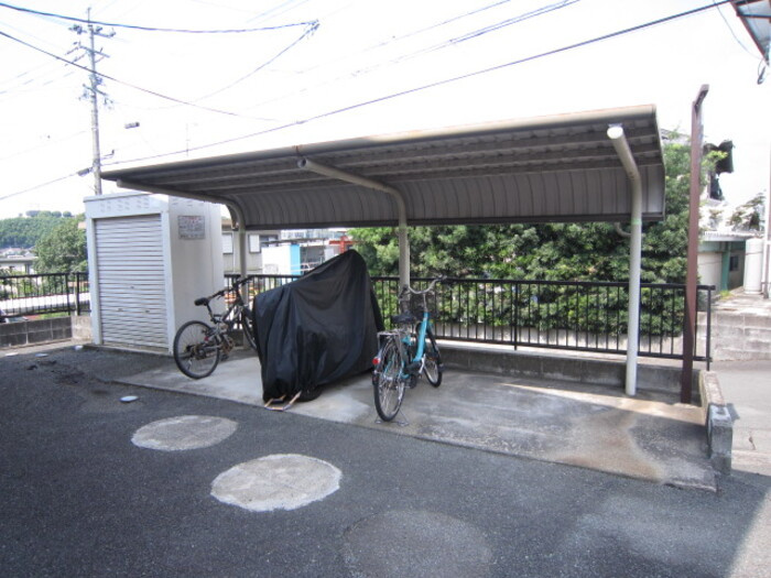 熊本市東区石原３丁目のアパートの駐車場