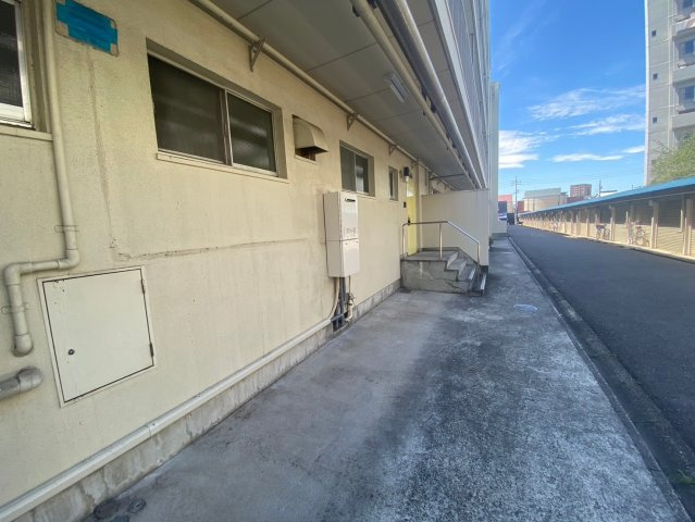 たなばた住宅2号棟の駐車場|たなばた住宅2号棟