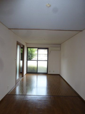 【居間・リビング】 | アーバンライフⅡ/Ⅲ | 別のお部屋の写真です。