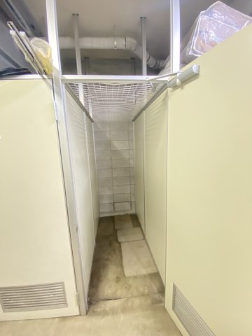 地下には各居室ごとのトランクルームが有ります。
