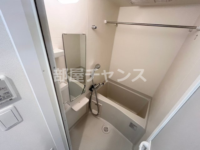 プレサンス上前津グレースの浴室