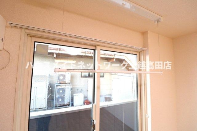 セレーノクローバーの展望|室内物干し
