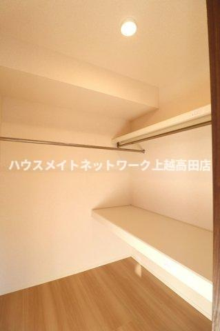 セレーノクローバーの収納|ウォークインクローゼット
