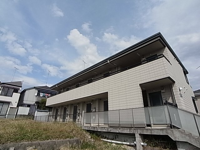 神戸市北区鈴蘭台南町２丁目のアパートの外観