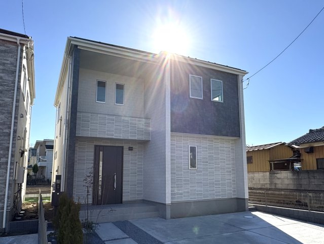 松戸市古ヶ崎新築戸建【古ヶ崎小学校：8分】のエントランス|北側外観・エントランス