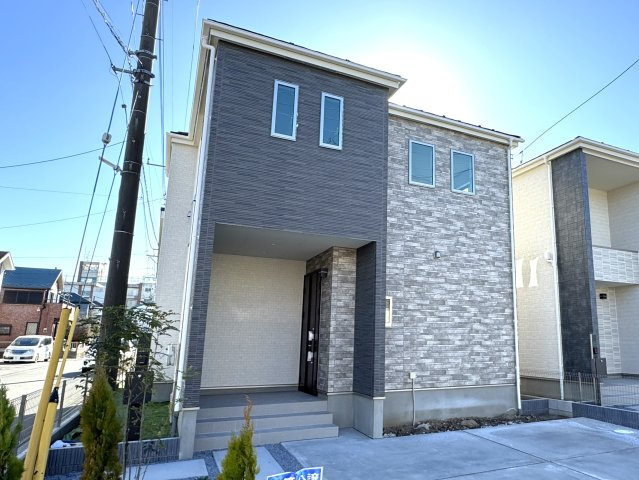 松戸市古ヶ崎新築戸建【古ヶ崎小学校：8分】のエントランス|北側外観・エントランス