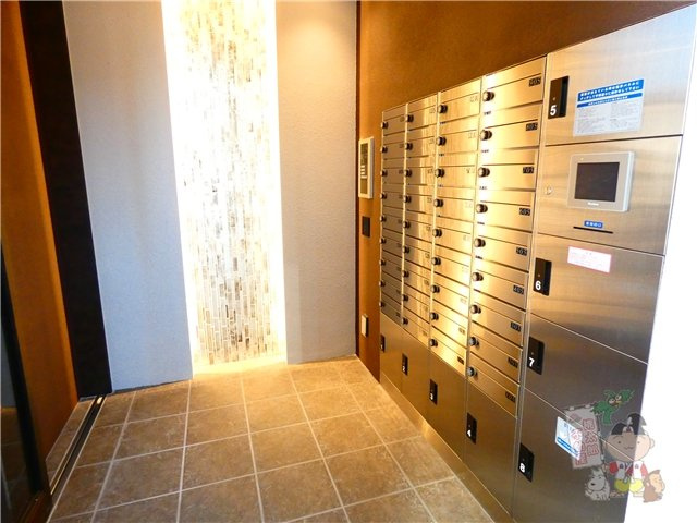 グランディオ医大前のエントランス