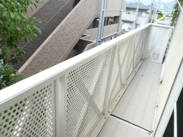 エクセルメゾン仁川のバルコニー