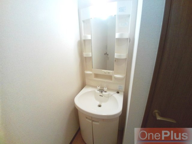 レフィナード芦屋の洗面所