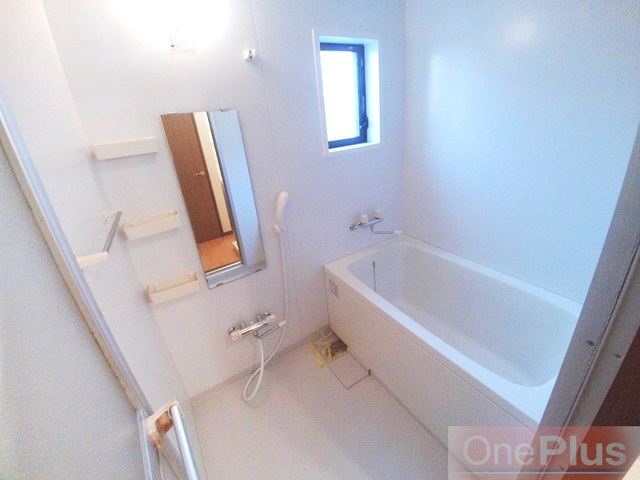 レフィナード芦屋の浴室