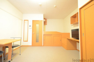 【居間・リビング】 | レオパレスＫＯＢＡ | 設備・仕様は号室により異なる為、現況を優先致します。