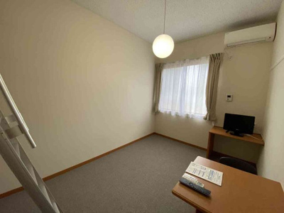 【居間・リビング】 | レオパレスカクタス | 写真と現状が異なる場合は現状を優先します。