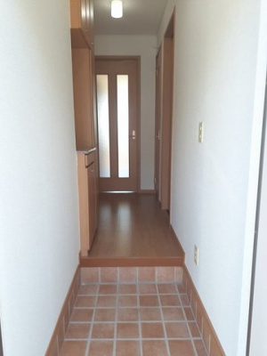 【玄関】 | パインヒルズＡ