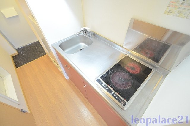 レオパレスフレア九品寺のキッチン|設備・仕様は号室により異なる為、現況を優先致します。