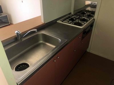 【キッチン】 | レオパレスＭ・コスモス | 設備・仕様は号室により異なる為、現況を優先致します。