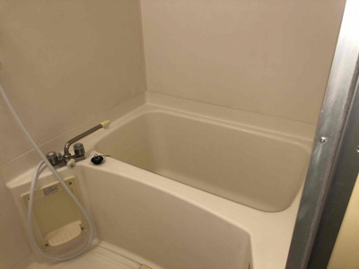 【浴室】 | レオパレスＭ・コスモス | 設備・仕様は号室により異なる為、現況を優先致します。