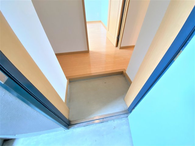 サンコート庄山の玄関