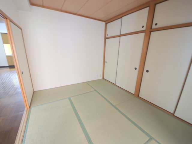 朝日プラザアーバネート奈良IIの和室