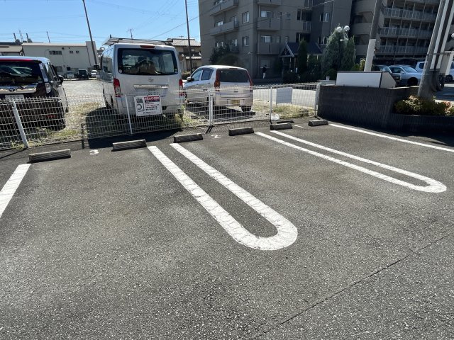 マーカスＡの駐車場