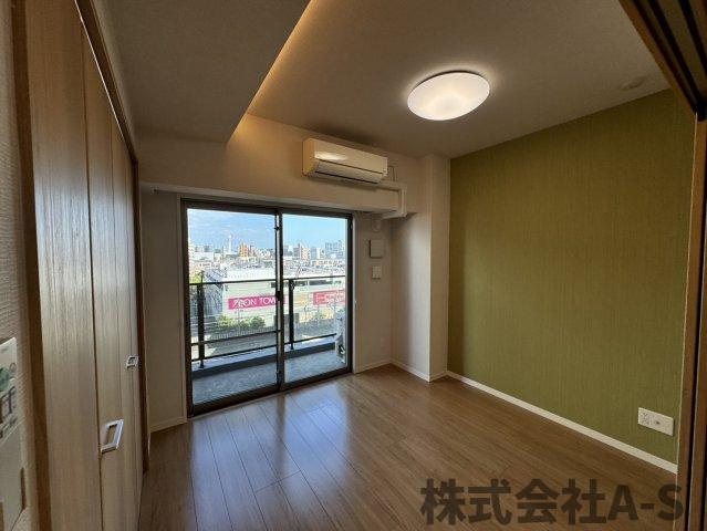 グランルクレ新栄イーストの洋室|同間取り画像使用
実際のお部屋と色などが異なる場合がございます。