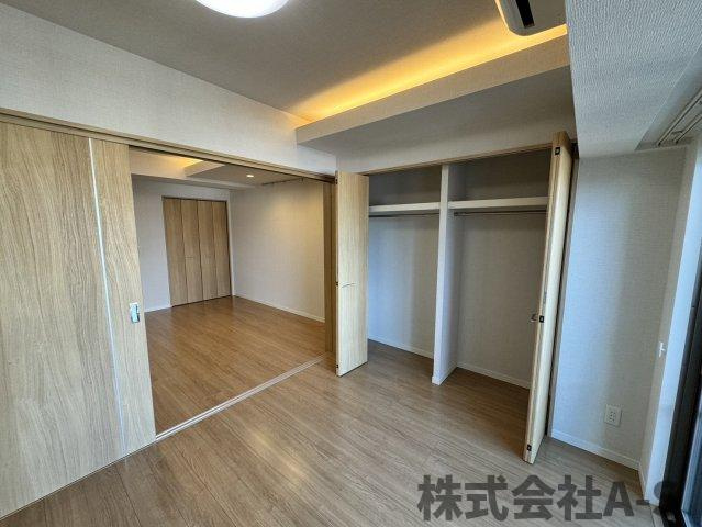 グランルクレ新栄イーストの洋室|同間取り画像使用
実際のお部屋と色などが異なる場合がございます。