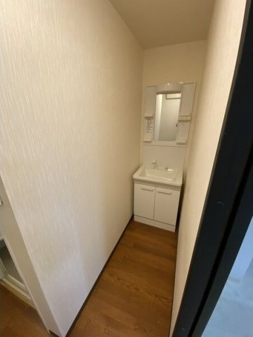 山本台3丁目戸建の洗面所