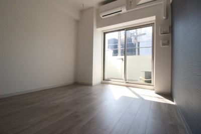 【居間・リビング】 | DOUBLE NINE RESIDENCE TENNOJIMINAMI | 室内