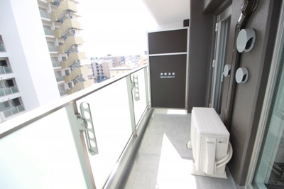 【バルコニー】 | エスリードコート阿倍野昭和町 | 外からの目が気にならないバルコニーで洗濯物が干せます