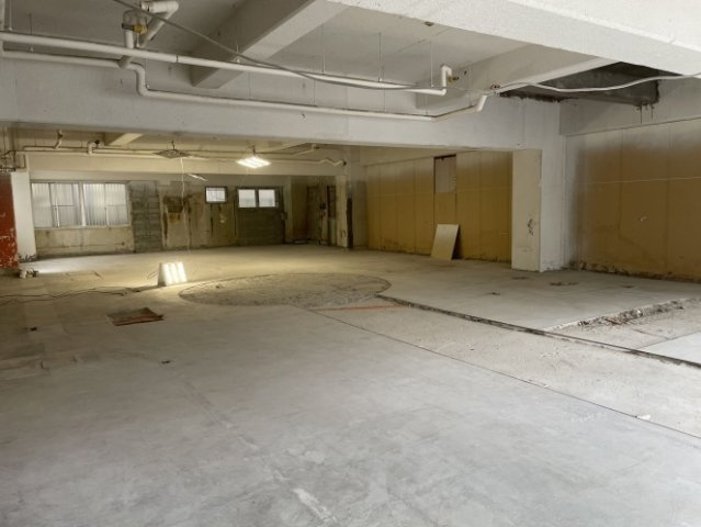 新宅興産ビルの内装