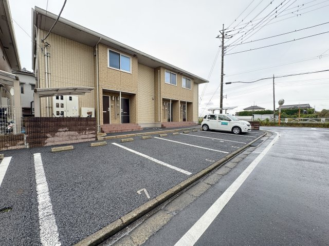 S・V・P・ﾅｲﾝの駐車場